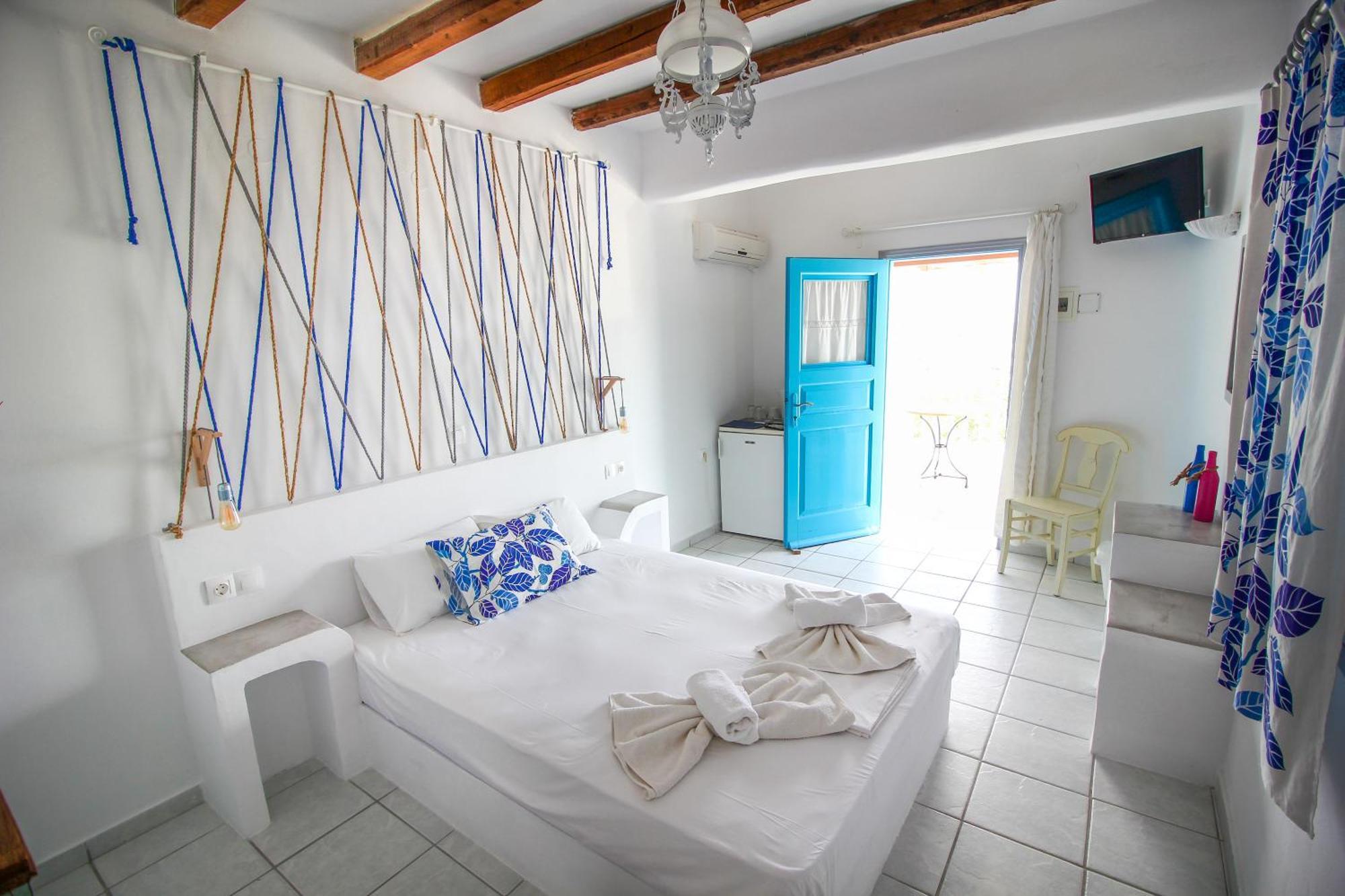Camares Hotel Alopronia Exterior photo